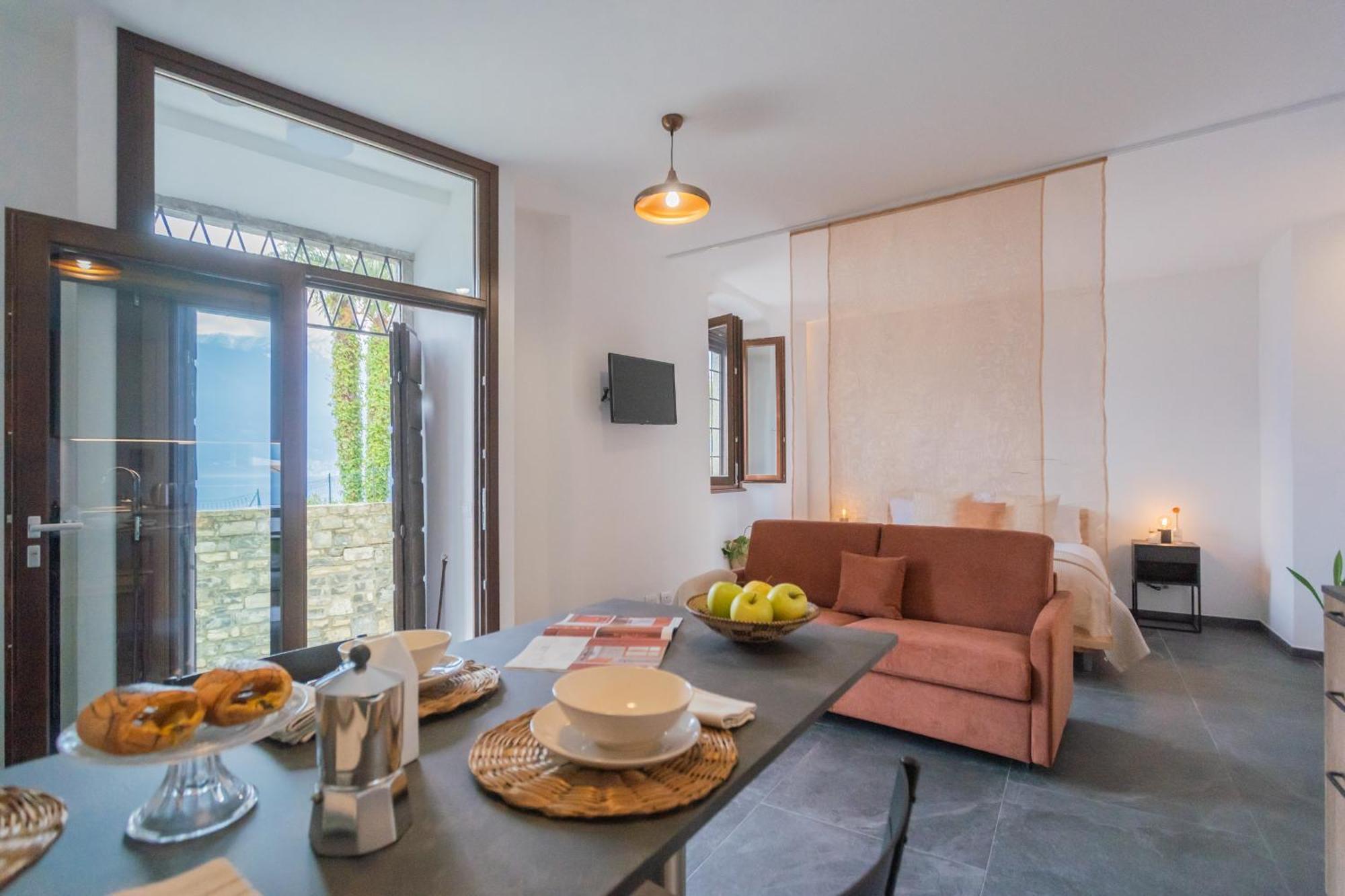 Cozy Nest On The Lake By Rent All Como Tremezzo Extérieur photo